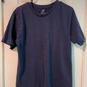 3/$10.00 Men's Lee Shirt M